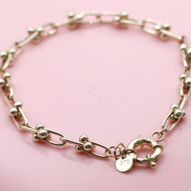 Chunky Graduated Link Bracelet In 9ct Gold