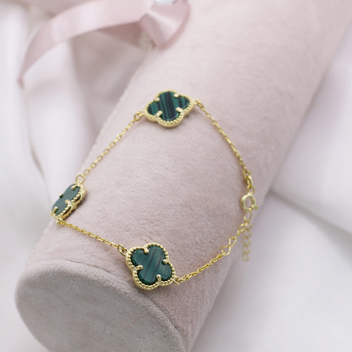 Lucky Four Leaf Clover Green Bracelet In Gold Plated