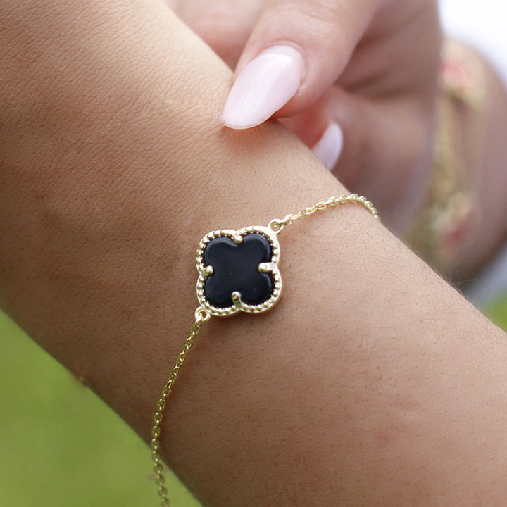 One Leaf Lucky Four Leaf Clover Black  Bracelet In Gold Plated