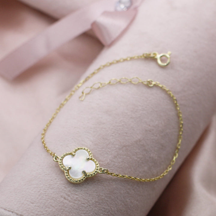 One Leaf Lucky Four Leaf Clover Pearl Bracelet In Gold Plated