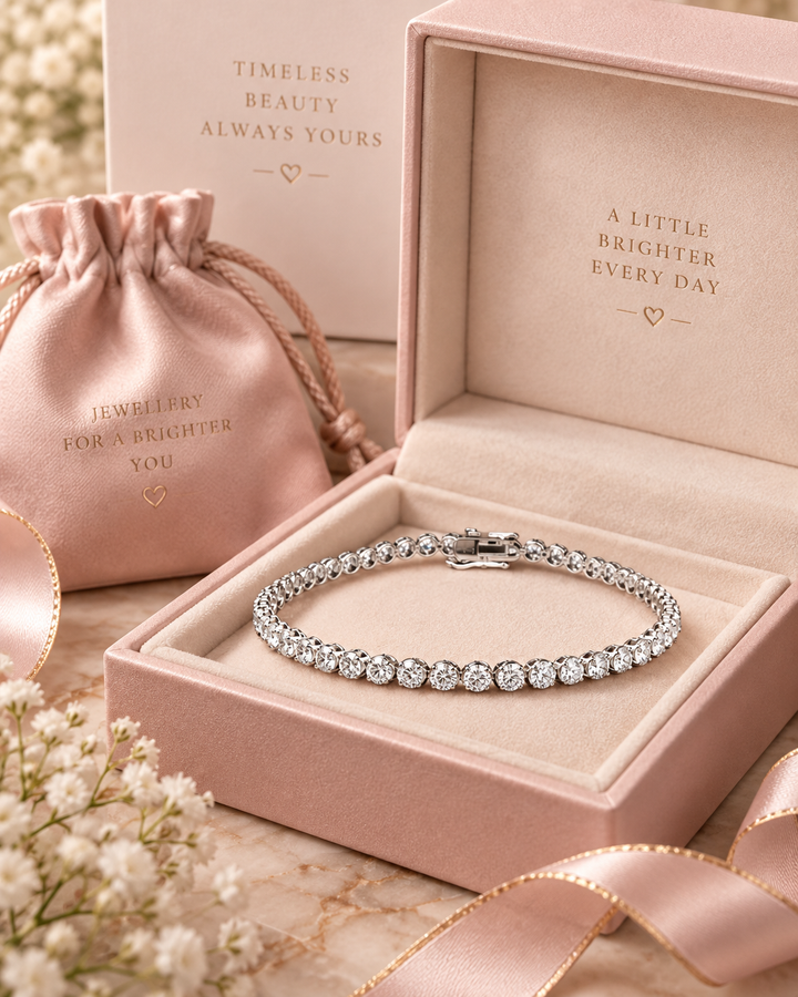 Lightweight tennis bracelet in white gold in presentation box